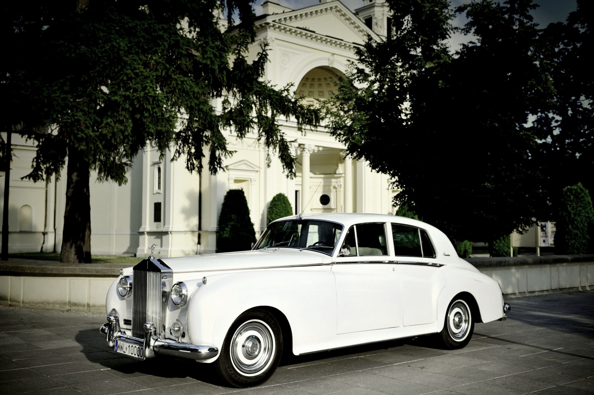 9 aut retro w tym dwa Rolls-Royce | Auto do ślubu Warszawa, mazowieckie - cover 2