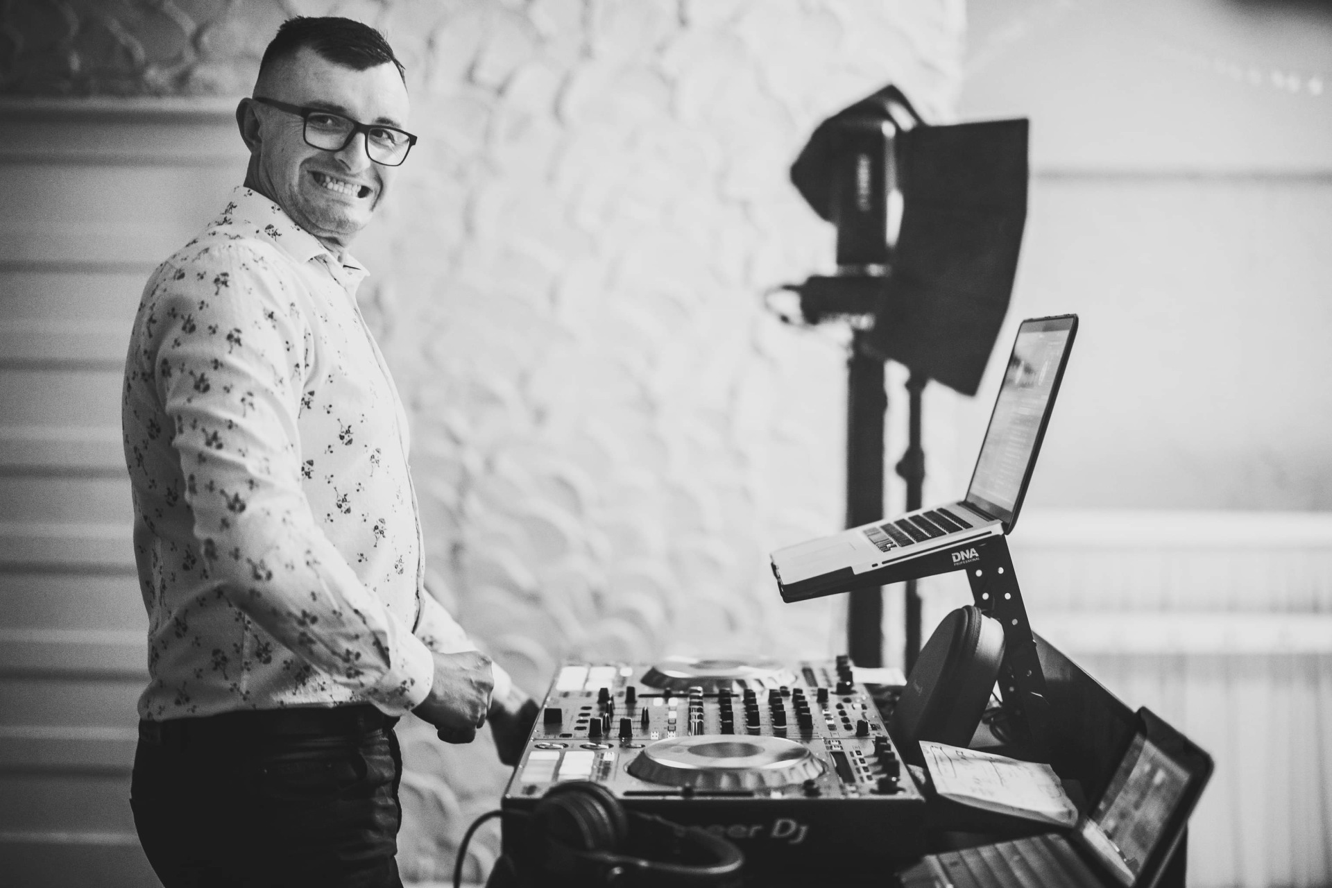 Krzysztof Gródecki Będzie Tańczone | DJ na wesele Koszalin, zachodniopomorskie - cover