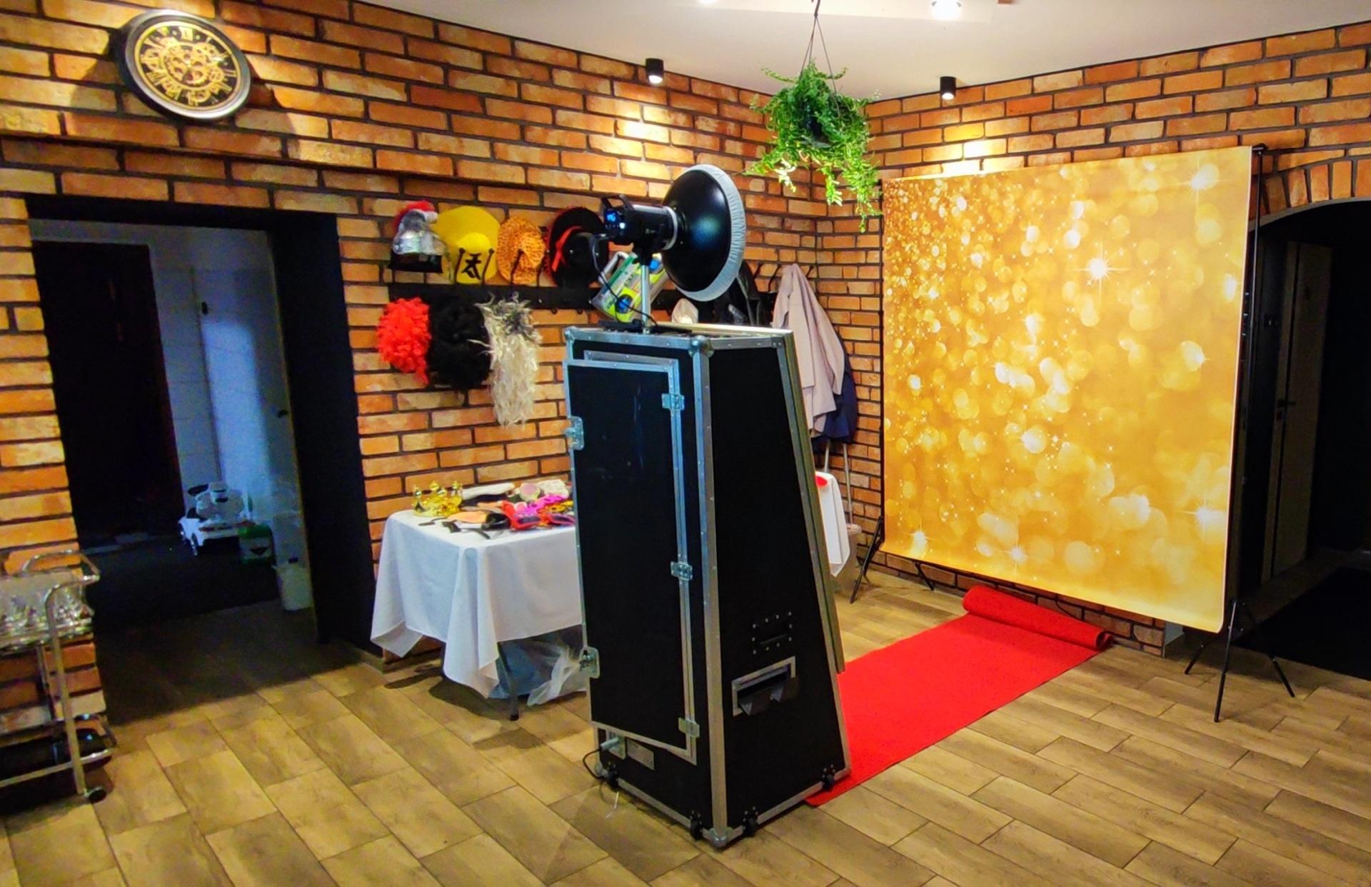 Fotobudka 360 Selfie Mirror | Fotobudka na wesele Białogard, zachodniopomorskie - cover 2
