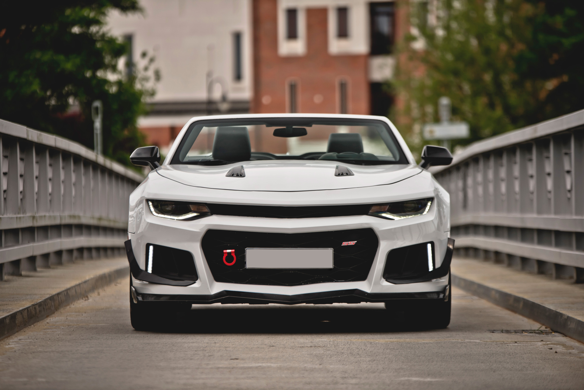 Chevrolet Camaro 6.2 V8 - 455-konny, biały kabriolet do ślubu :) | Auto do ślubu Kraków, małopolskie - cover