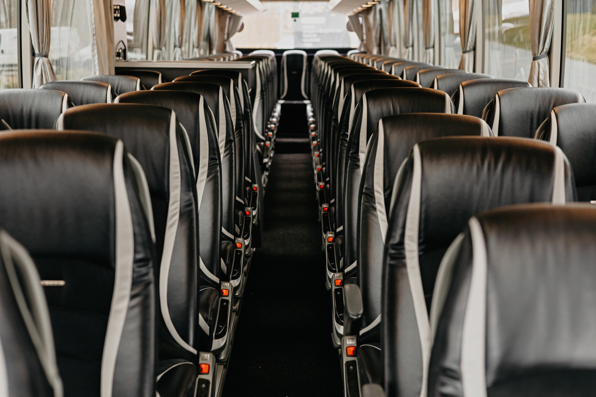 StelaBus - Przewóz gości - autobusy | Wynajem busów Skoczów, śląskie - cover