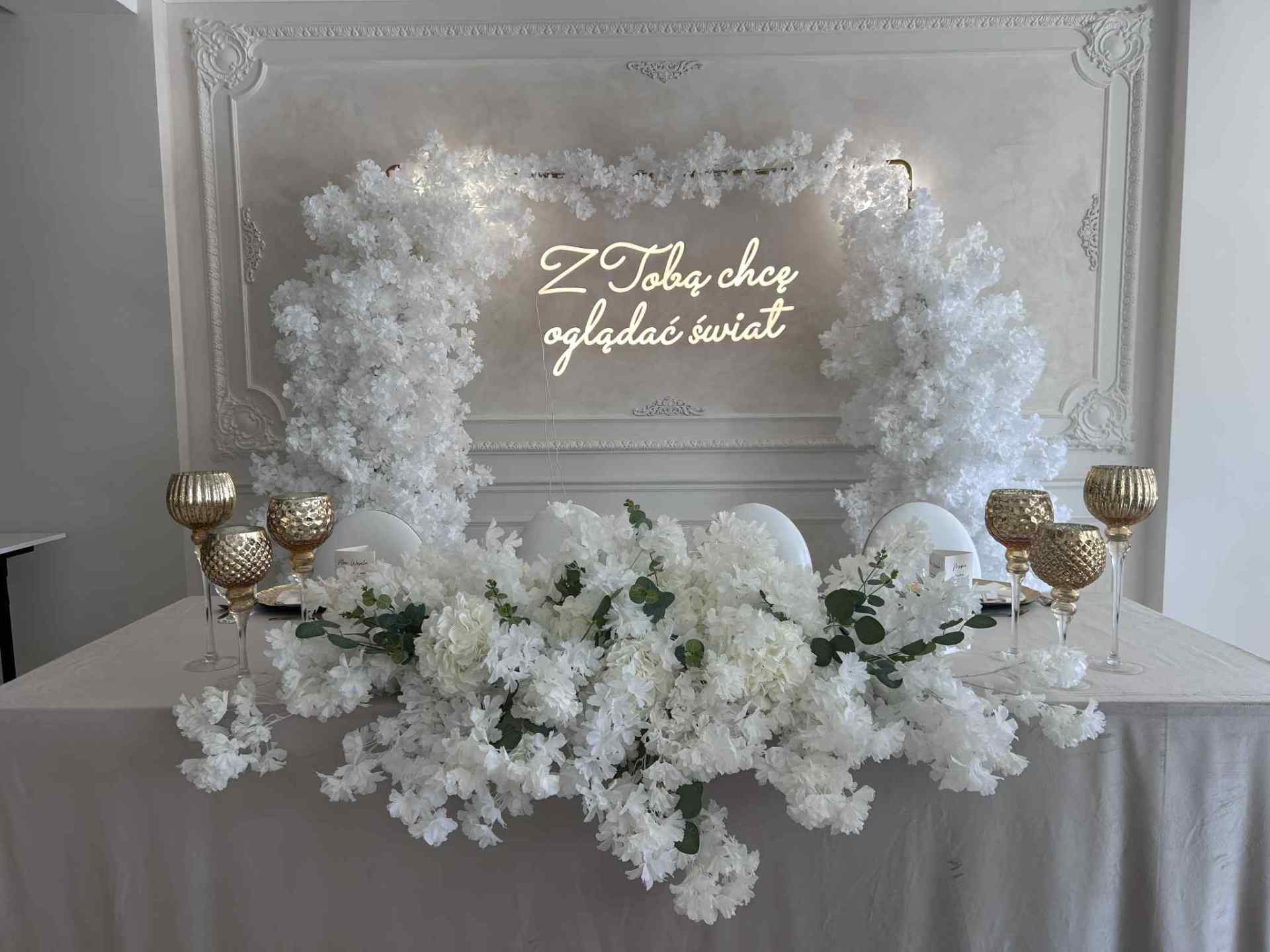 Złoty pył | Dekoracje ślubne Niemce, lubelskie - cover