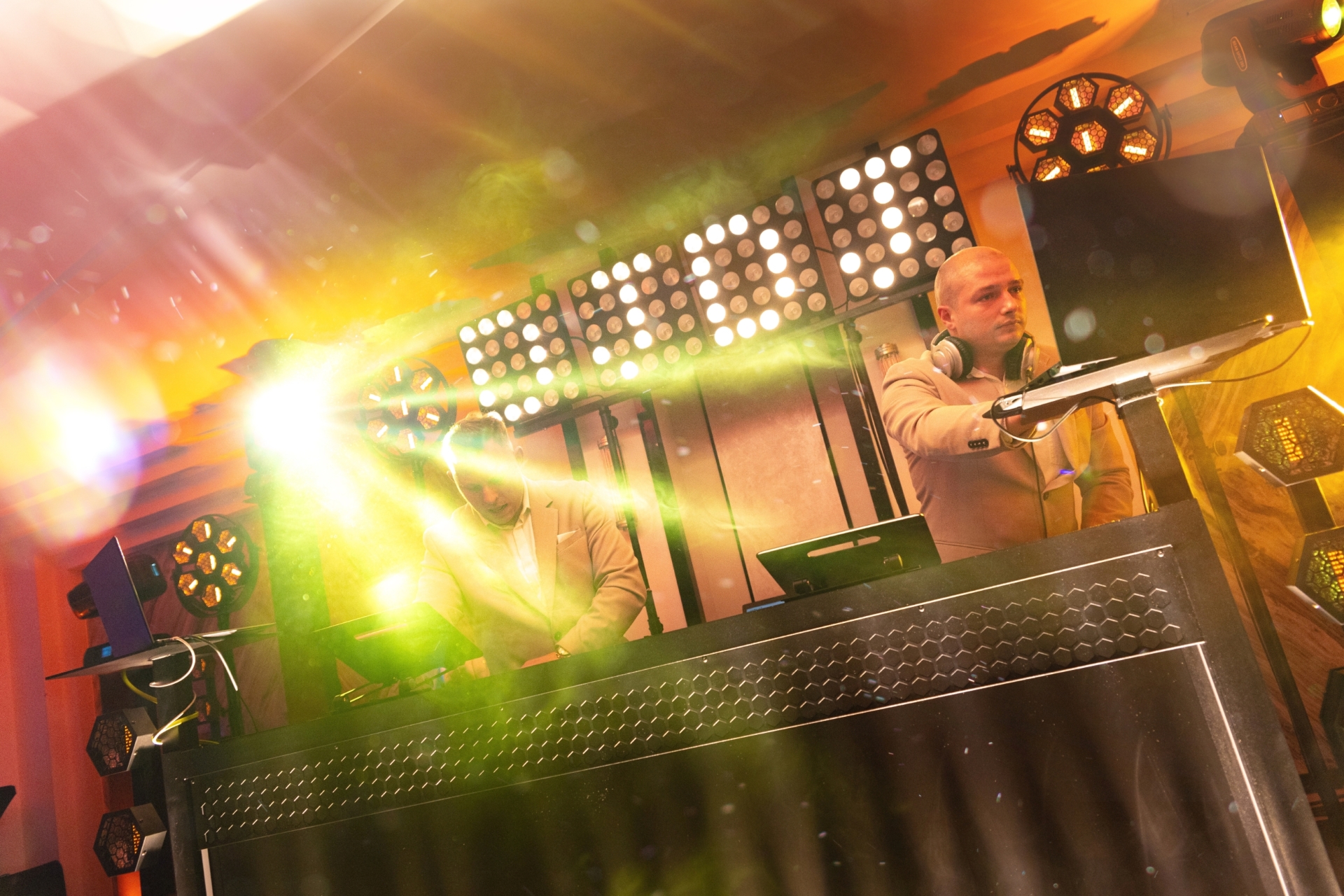 Piotrowski&Szuta - Prestige DJ's | DJ na wesele Lubań, dolnośląskie - cover