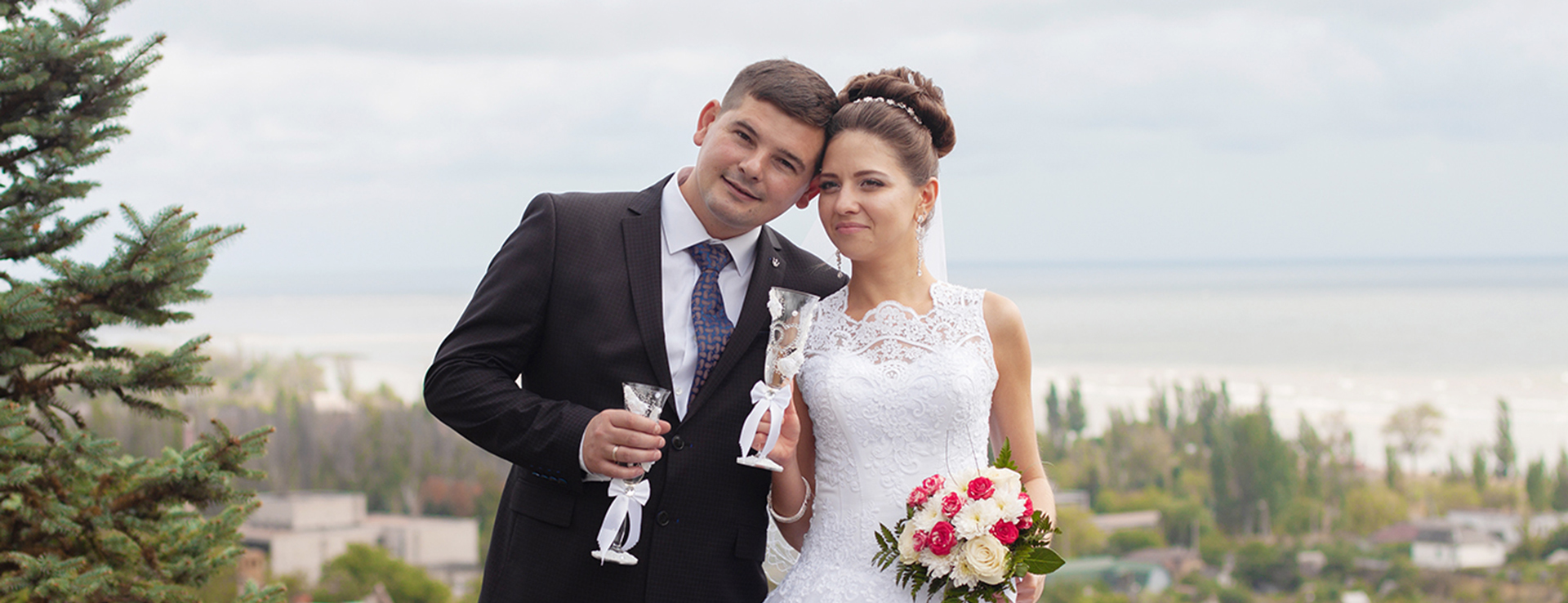 Julia Prestige | Fotograf ślubny Poznań, wielkopolskie - cover