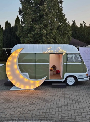 Dreamlike fotoprzyczepa & fotobus | Fotobudka na wesele Warszawa, mazowieckie