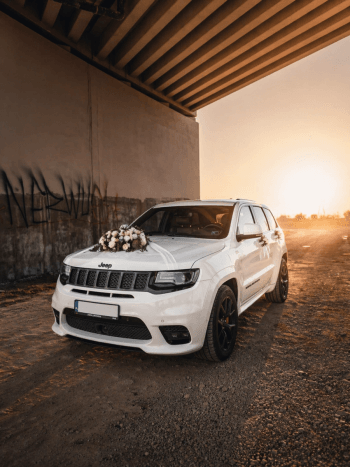 Jeep Grand Cherokee SRT 6,4 HEMI V8 | Auto do ślubu Wrocław, dolnośląskie