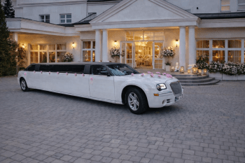 Limuzyna Chrysler 300C - 10metrów | Auto do ślubu Warszawa, mazowieckie