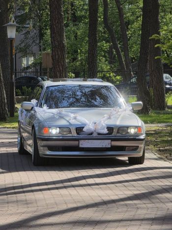 BMW 740iL – Ślubna Elegancja. | Auto do ślubu Otwock, mazowieckie