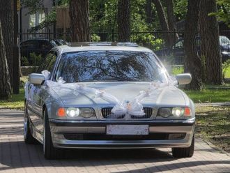 BMW 740iL – Ślubna Elegancja. | Auto do ślubu Otwock, mazowieckie