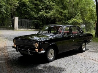 Retro 2.4 - Czarna Wołga | Auto do ślubu Jabłonna Pierwsza, lubelskie