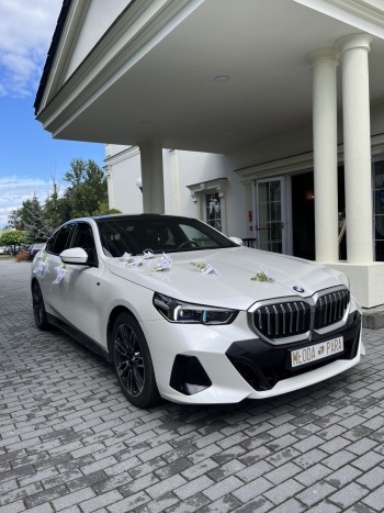 Limuzyna BMW 5 G60 | Auto do ślubu Bojszowy, śląskie