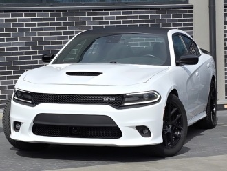 Biały Dodge Charger Daytona V8 | Auto do ślubu Poznań, wielkopolskie
