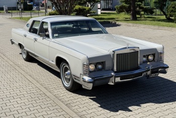 Lincoln Continental Town Car z 1978 | Auto do ślubu Rybnik, śląskie