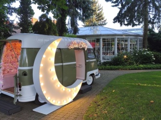 Dreamlike fotoprzyczepa & fotobus | Fotobudka na wesele Warszawa, mazowieckie
