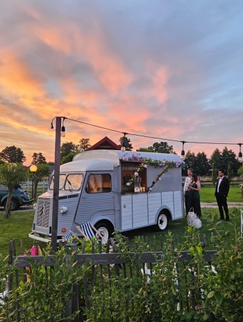 Fotobus BubbleBus | Fotobudka na wesele Warszawa, mazowieckie