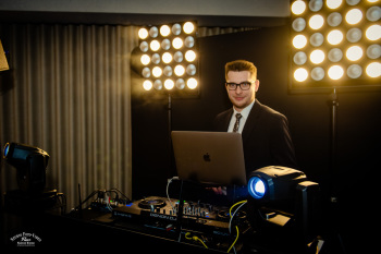 DJ WOJO Wojciech Chachaj | DJ na wesele Katowice, śląskie