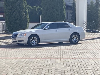 DWA CHRYSLERY 300 LIMITED+FOTOBUDKA | Auto do ślubu Białystok, podlaskie