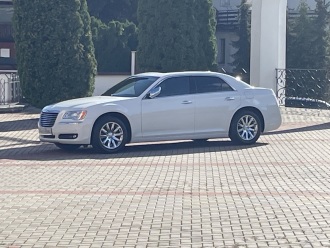 DWA CHRYSLERY 300 LIMITED+FOTOBUDKA | Auto do ślubu Białystok, podlaskie