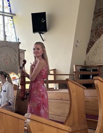 Kinga Chmielewska Skrzypce | Oprawa muzyczna ślubu Wrocław, dolnośląskie