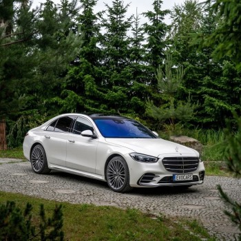 EVOCARS - wynajem samochodów | Auto do ślubu Rzeszów, podkarpackie