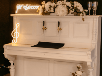 Legato Piano - Mobilny Pianino Bar | Barman na wesele Żory, śląskie