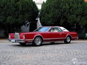 Czerwony Lincoln Continental Mark V | Auto do ślubu Pruszków, mazowieckie
