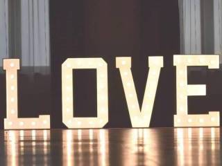 Napis Love, dekoracje balonowe, tablica weselna - Decor-Fun | Napis Love Harasiuki, podkarpackie