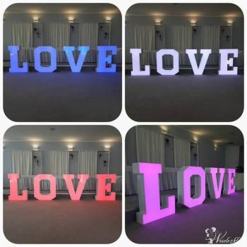 Duży napis LOVE zmieniający kolor |Oświetlenie sali , Napis Love Bydgoszcz