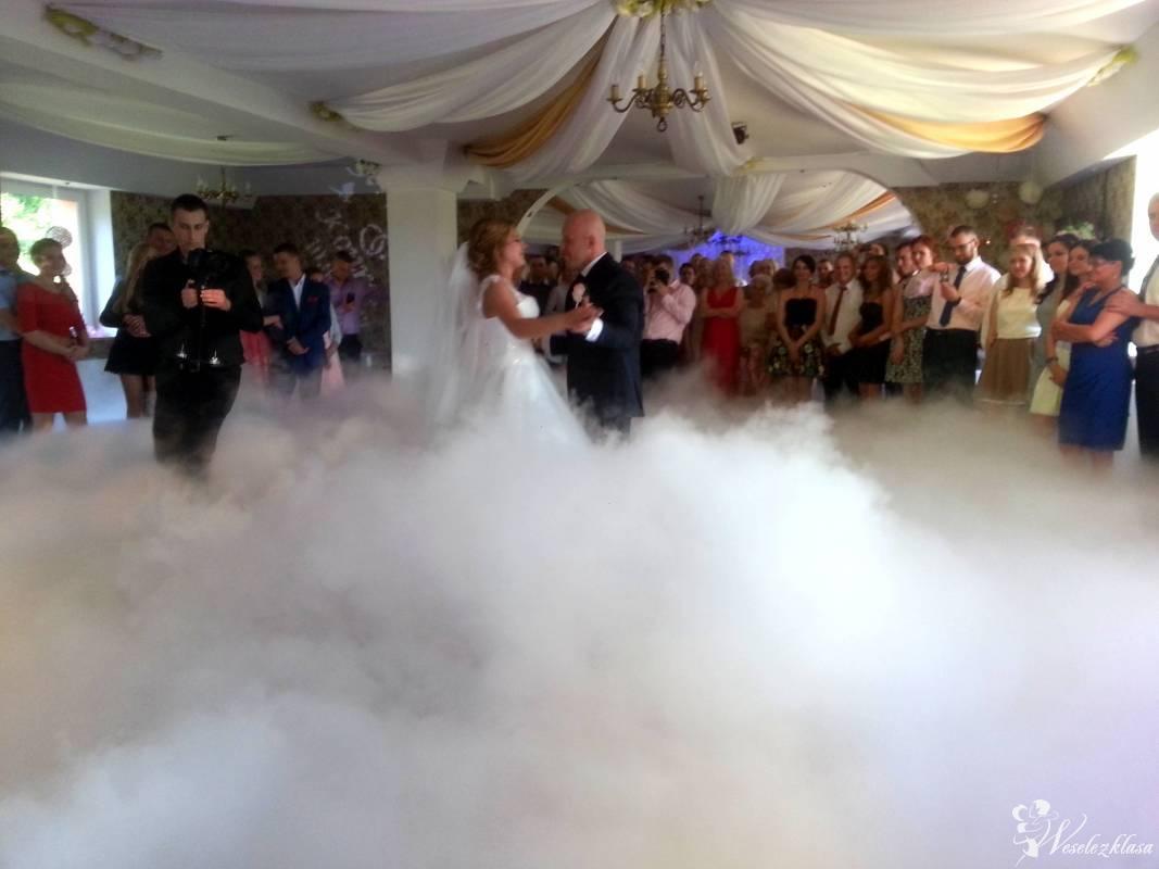 Ciężki dym, Taniec w chmurach, banki mydlane, dekoracj na Twoim weselu | Balony, bańki mydlane Koszalin, zachodniopomorskie - zdjęcie 1