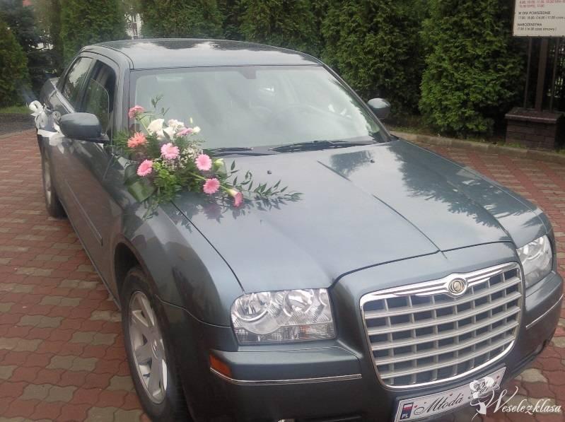 Samochód do ślubu - Chrysler 300 | Auto do ślubu Częstochowa, śląskie - zdjęcie 1
