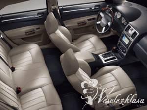 Luksusowy Chrysler 300C + gratis dwa obrazy canvas | Auto do ślubu Białystok, podlaskie - zdjęcie 1
