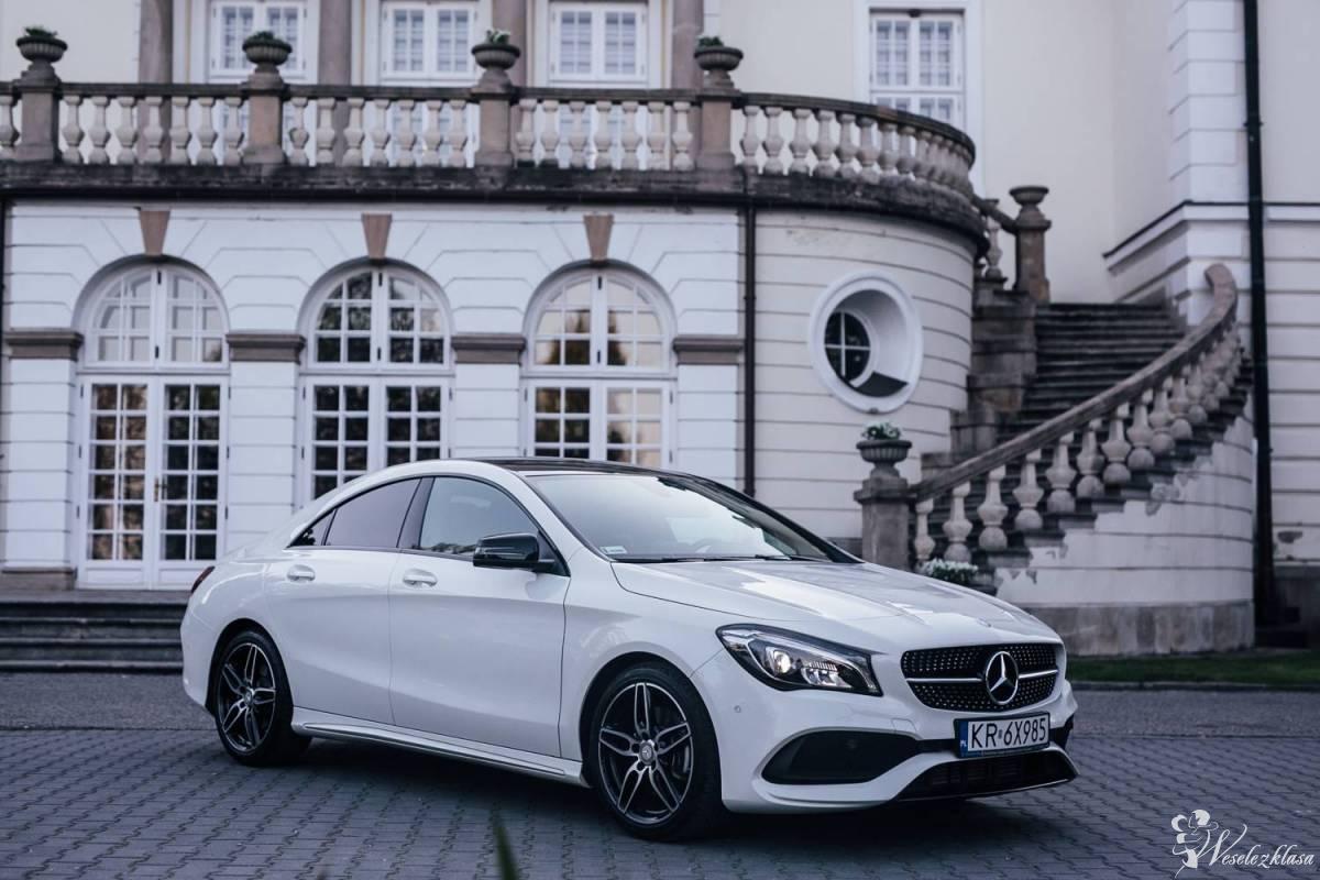 Biały Mercedes-Benz CLA pakiet AMG | Auto do ślubu Kraków, małopolskie - zdjęcie 1