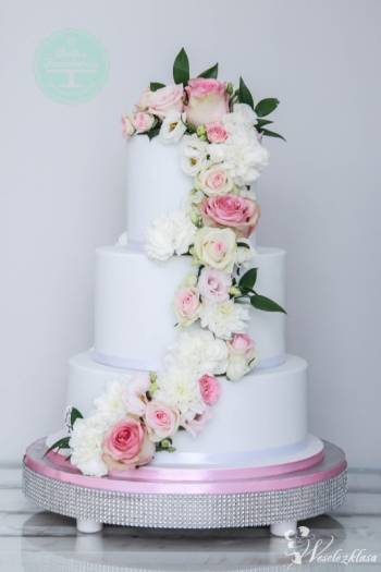 Pracownia Artystyczna Słodka Fanaberia - tort weselny, słodki stół, Tort weselny Kcynia