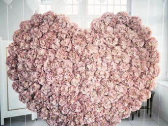 Piękne serce ❤️ Ścianka kwiatowa w kształcie serca,  Toruń