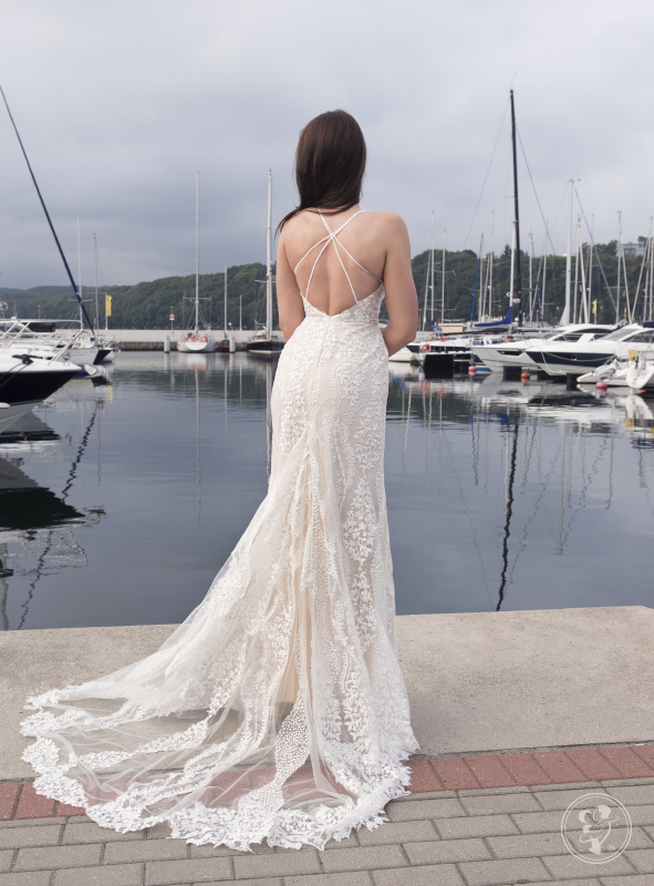 Laura Romano | Salon sukien ślubnych Gdynia, pomorskie - zdjęcie 1