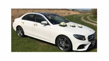 Piękny samochód do ślubu. Auto na ślub Mercedes AMG Biały, Samochód, auto do ślubu, limuzyna Piątek