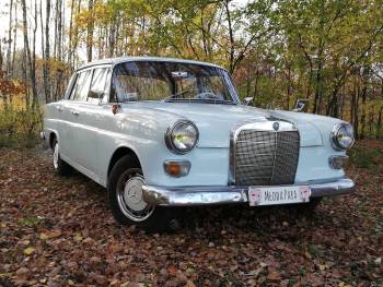Mercedes W110 1962r skrzydlak wynajem do ślubu | Auto do ślubu Łódź, łódzkie