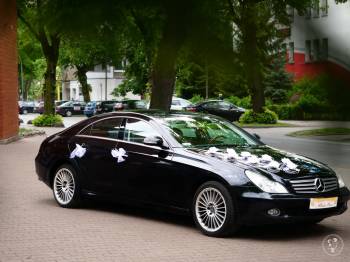 Sportowa limuzyna, czarny merdeces CLS 500 V8, Samochód, auto do ślubu, limuzyna Karlino