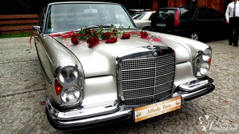 Srebrny Mercedes klasy S lata 60 | Auto do ślubu Szczecin, zachodniopomorskie - zdjęcie 1