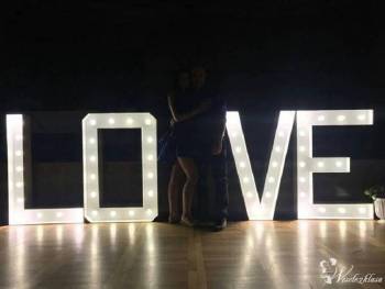 Lovely wedding - napis LOVE, czekoladowa fontanna, ścianka dekoracyjna, Unikatowe atrakcje Będzin