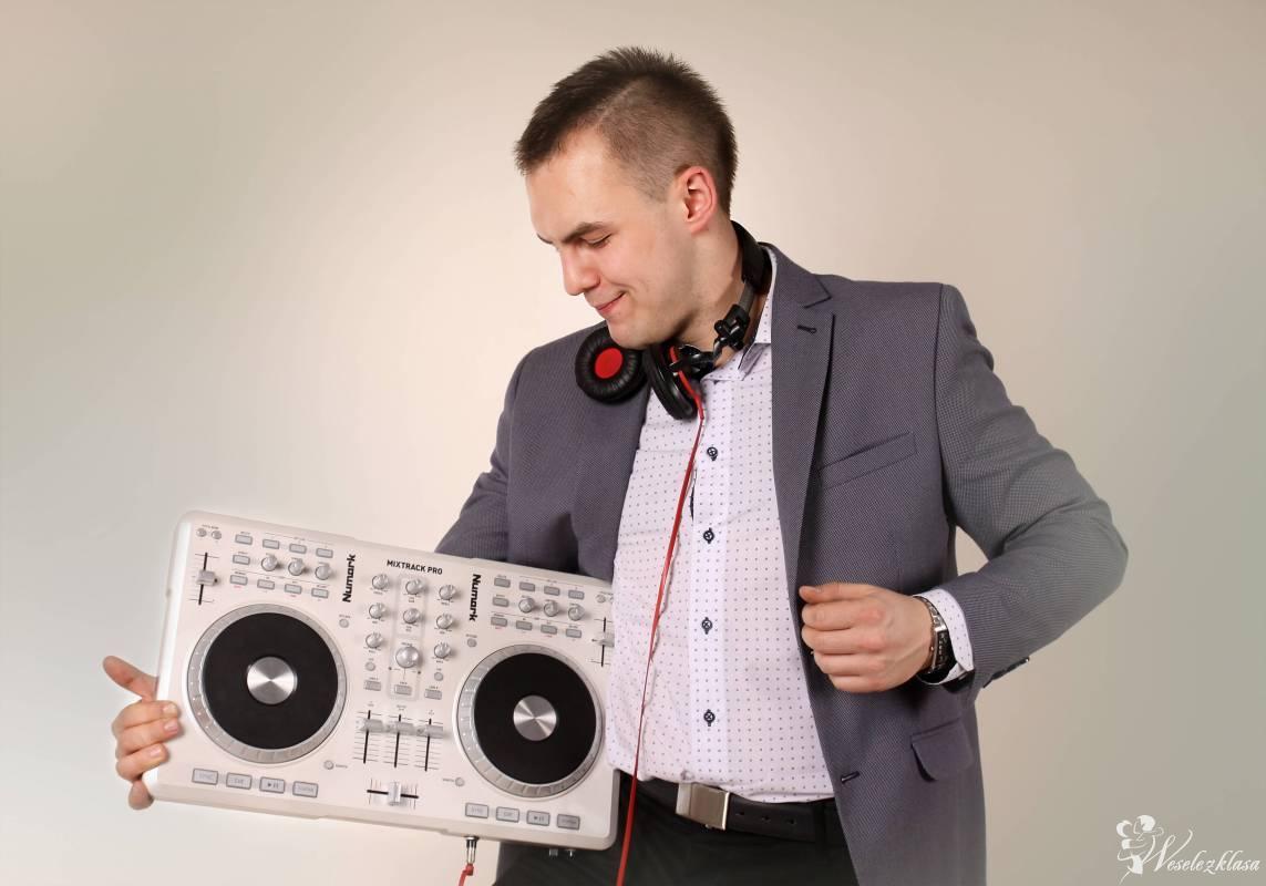 DJ/WODZIREJ Mateusz Malik/ Napis LOVE 120cm/ Ciężki dym, Bełk - zdjęcie 1