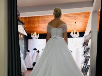 Suknie Ślubne tworzone z pasją GUSTO Centrum Mody Ślubnej,  Oświęcim