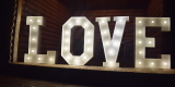Napis LOVE Usługi florysztyczne | Dekoracje światłem Tomaszów Mazowiecki, łódzkie - zdjęcie 2