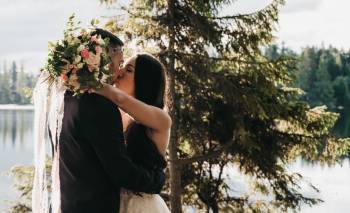 Piękny artystyczny z emocjami film ślubny - Our Wedding Story, Kamerzysta na wesele Poznan