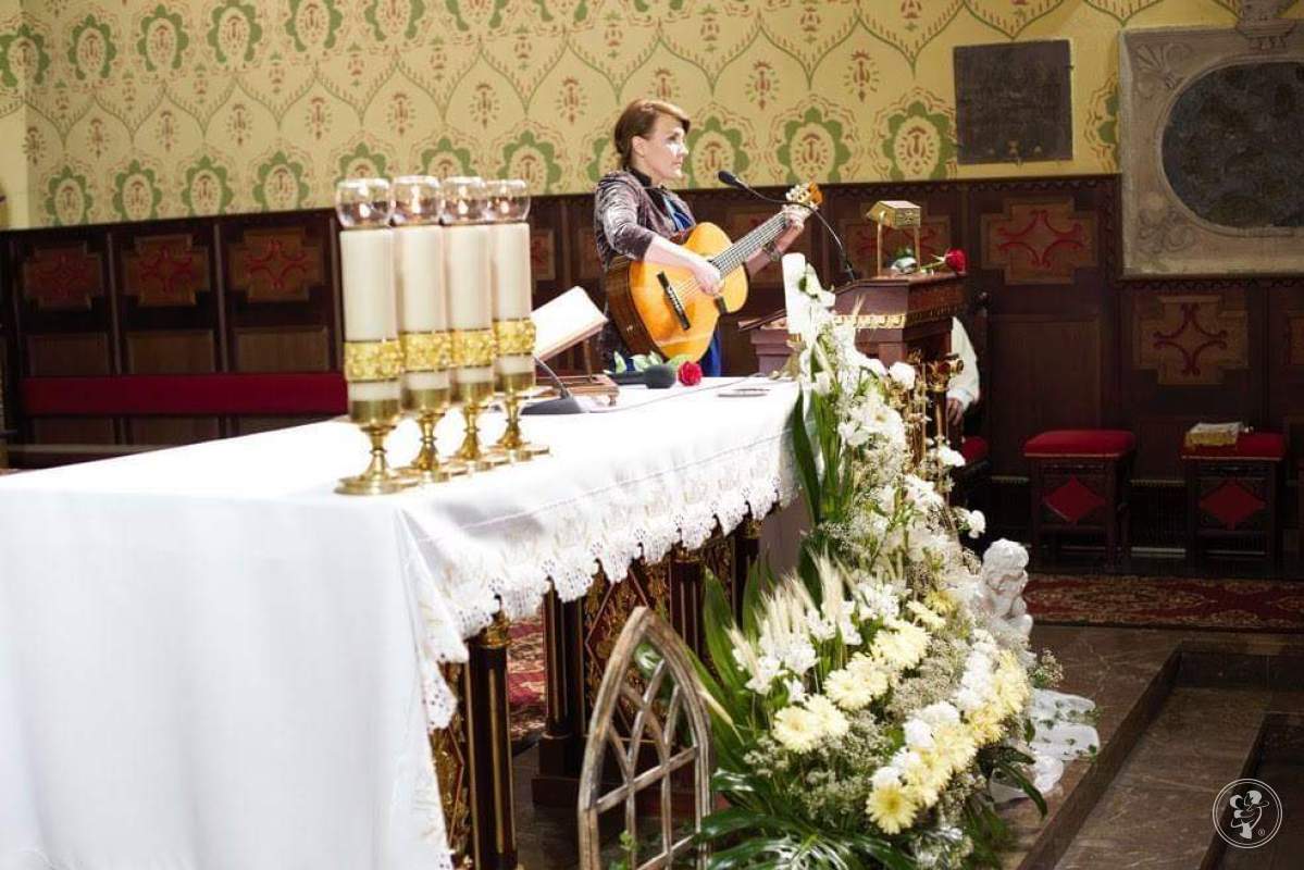 Magdalena Kawa - oprawa ślubu ( wokal, piano, skrzypce,flet, gitara)) | Oprawa muzyczna ślubu Strzyżów, podkarpackie - zdjęcie 1