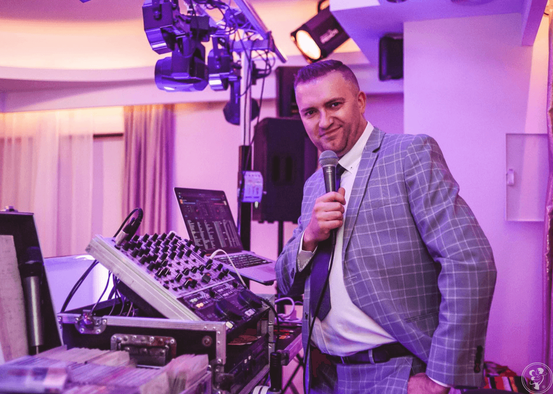 DJ Wodzirej Robert na Twoje Wesele, Karaoke, Ciężki dym, Fotobudka itp, Gdańsk - zdjęcie 1