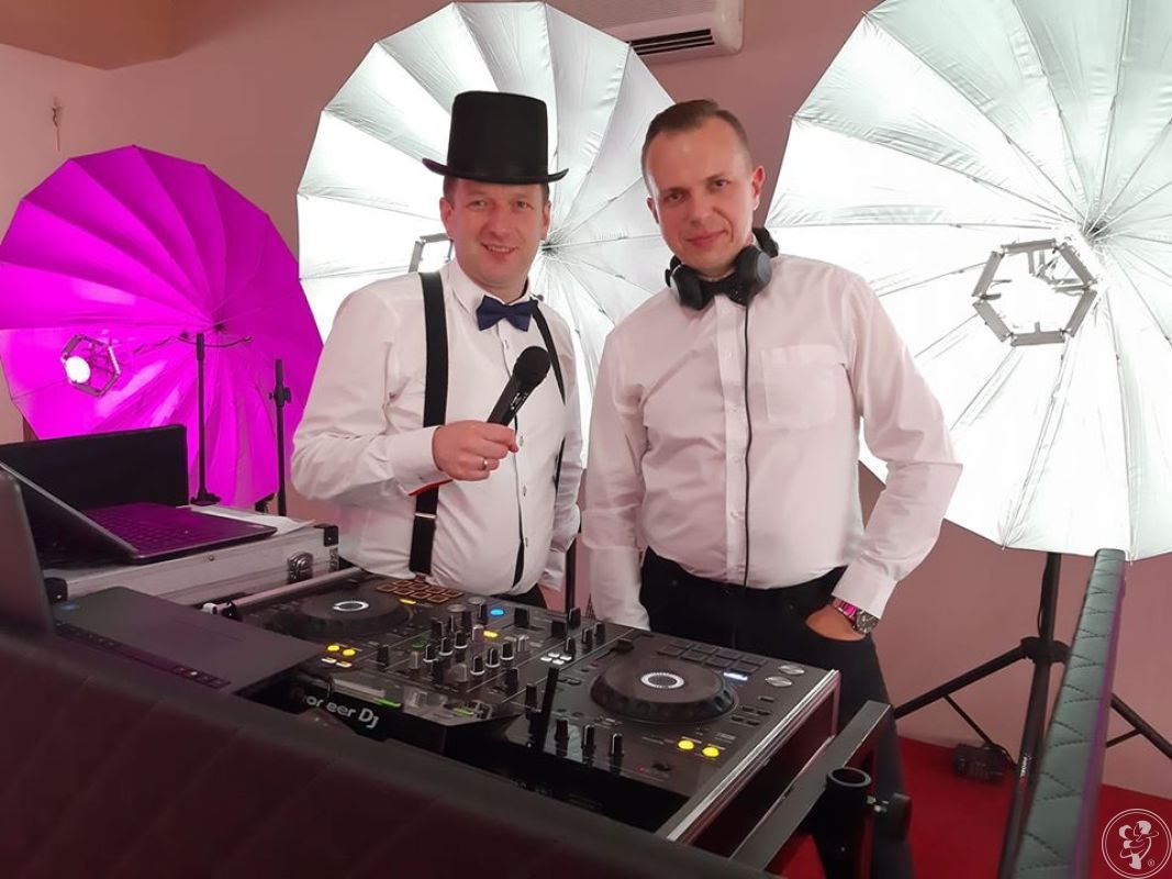 Weselny duet Wodzirej i DJ, efekty świetlne, atrakcje + muzyka na żywo, Ostrołęka - zdjęcie 1