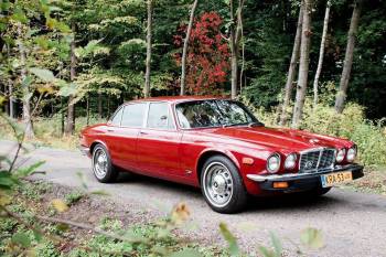 Czerwonym Jaguarem do Ślubu - Jaguar XJ6L 4.2 1977, Samochód, auto do ślubu, limuzyna Muszyna