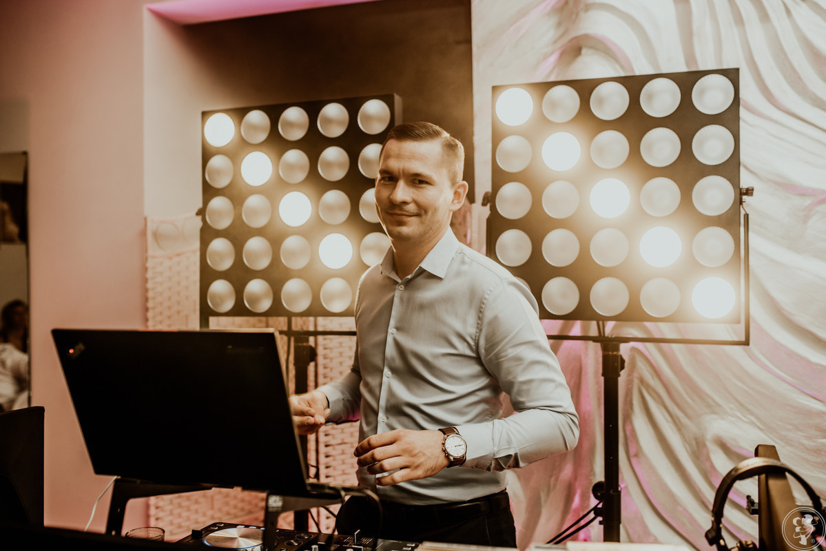 Krzysztof Michaluk Dj jazz - Prowadzenie przyjęć z pasją, Poznań - zdjęcie 1