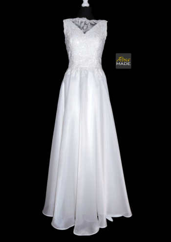 RosaMADE – szycie na miarę – suknie ślubne, Salon sukien ślubnych Szydłowiec